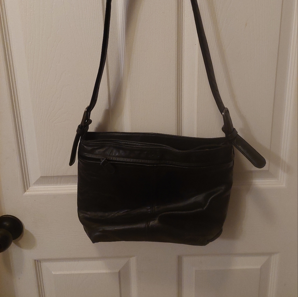 SAS Black leather women's bag